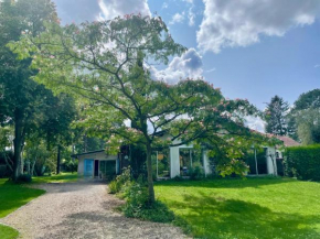Villa sur les bords de la Seine à 1h de Paris
